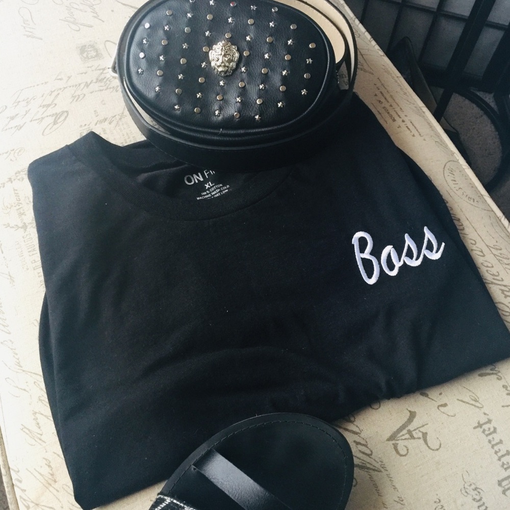 ❤️ Boss Crop Top T-Shirt 🖤